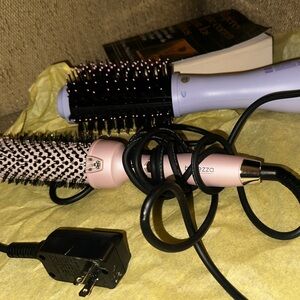 Pink Hair Styling Brush